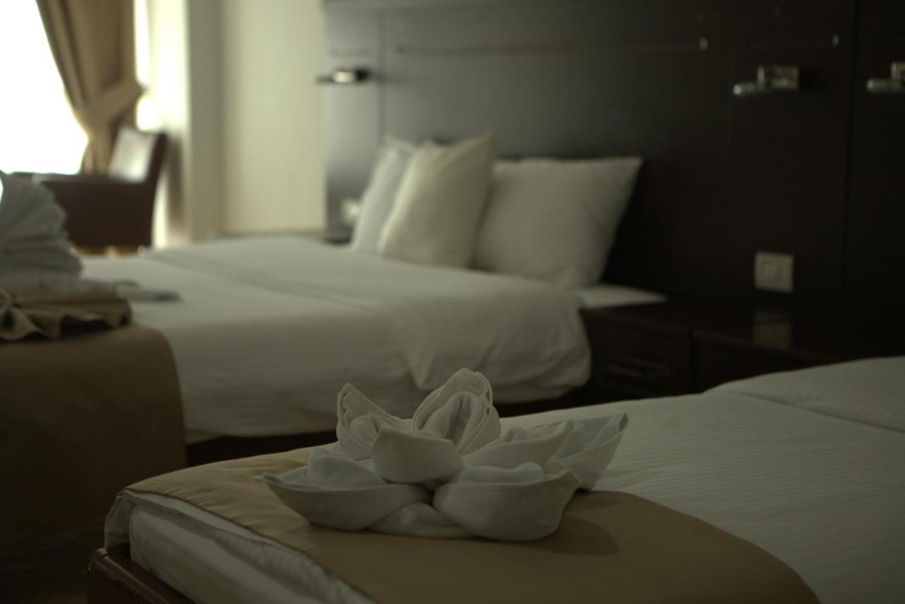 Arabella Hotel Kicevo Екстер'єр фото