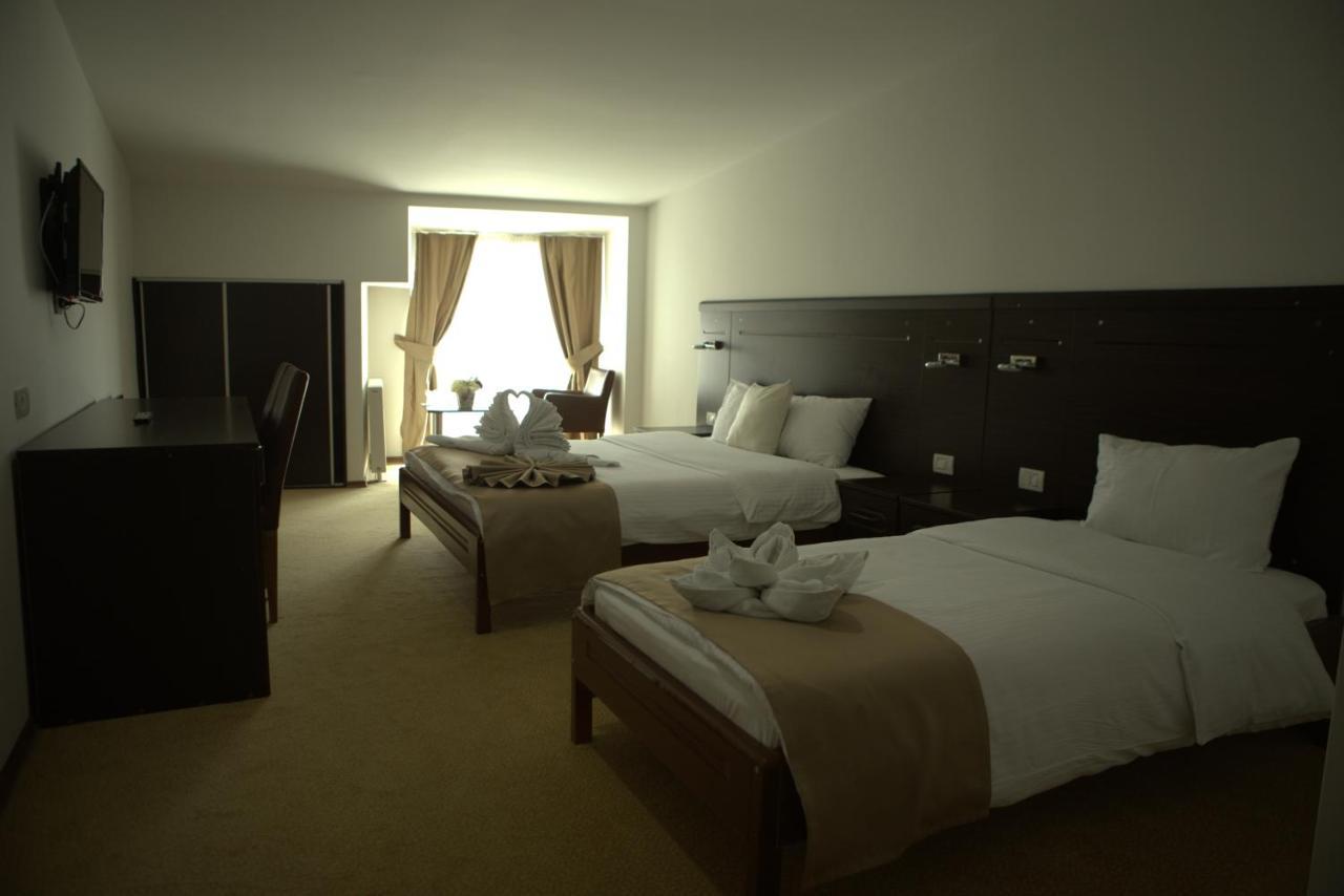 Arabella Hotel Kicevo Екстер'єр фото