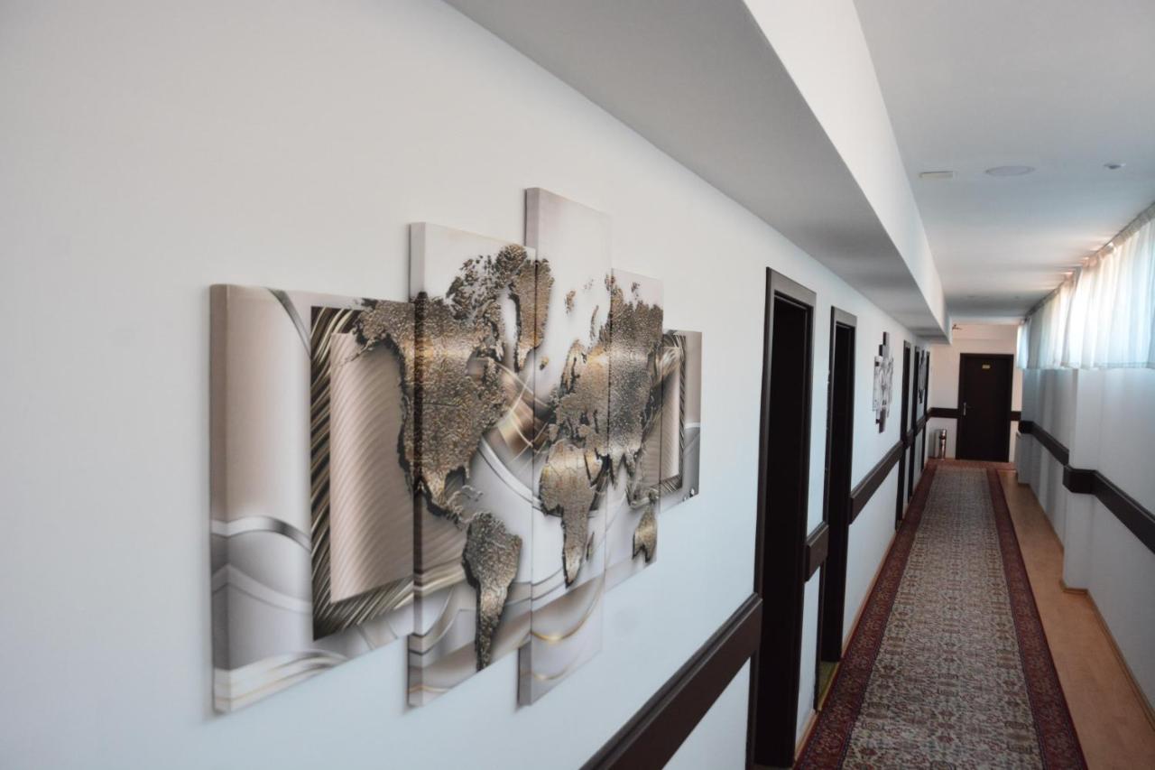 Arabella Hotel Kicevo Екстер'єр фото