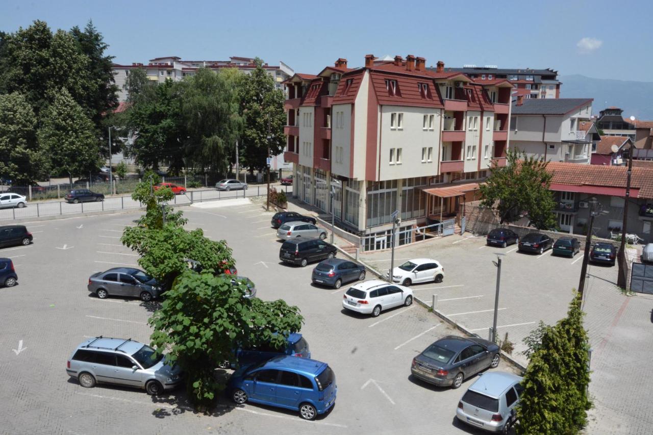 Arabella Hotel Kicevo Екстер'єр фото