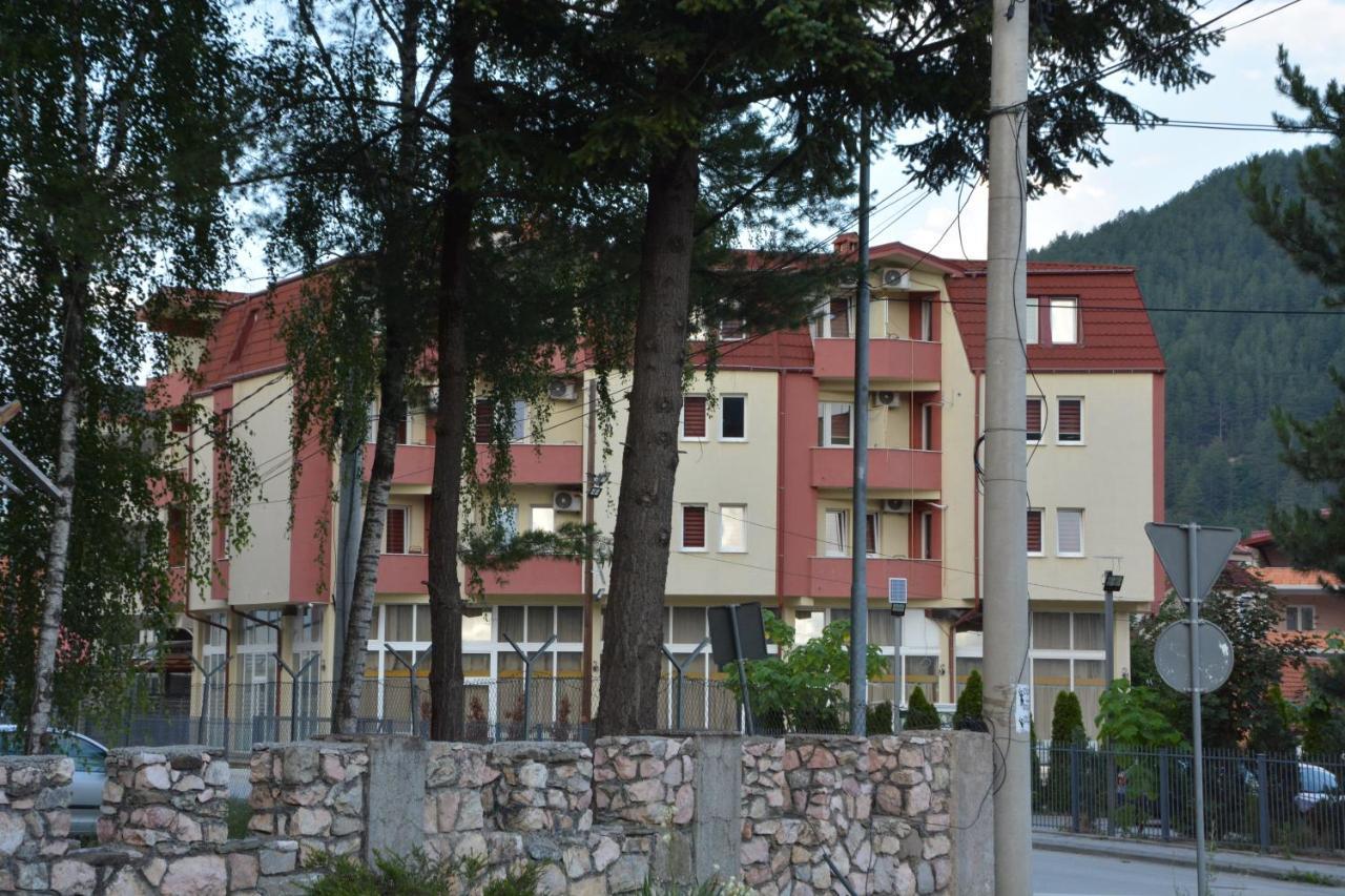 Arabella Hotel Kicevo Екстер'єр фото