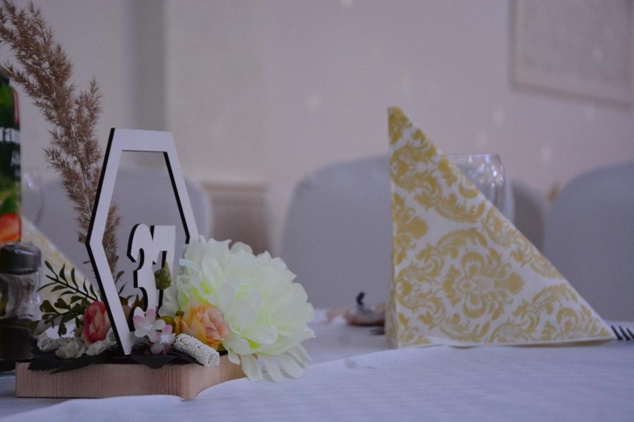 Arabella Hotel Kicevo Екстер'єр фото