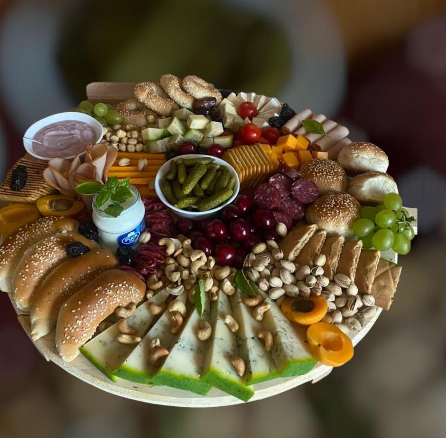 Arabella Hotel Kicevo Екстер'єр фото