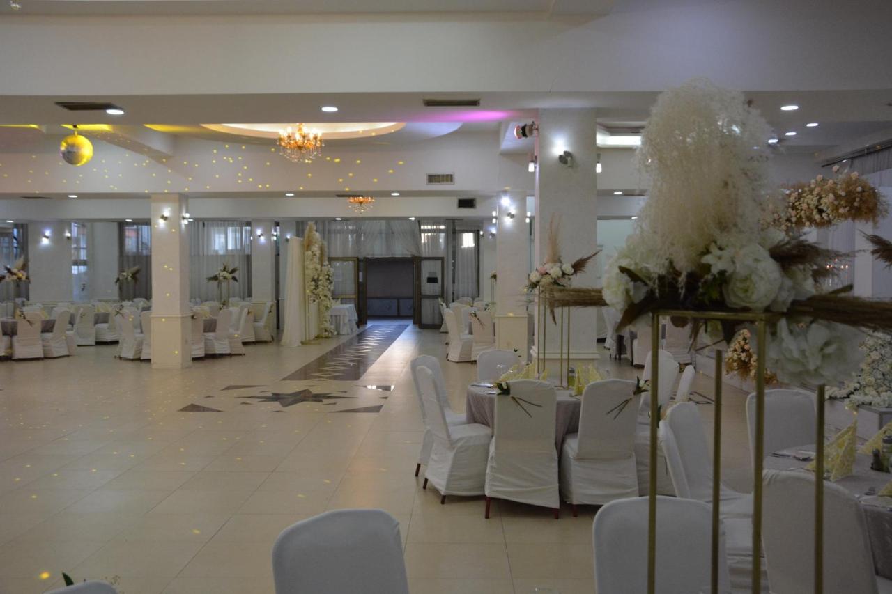Arabella Hotel Kicevo Екстер'єр фото