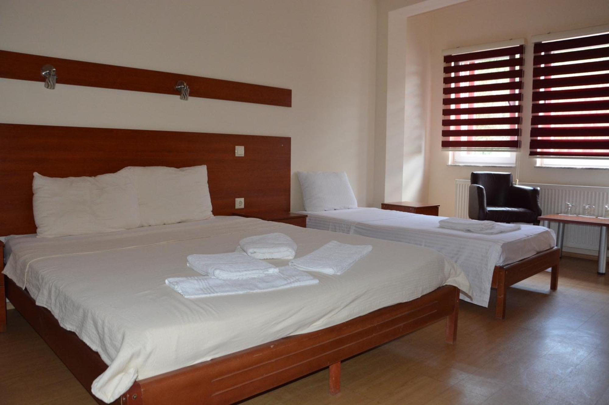 Arabella Hotel Kicevo Екстер'єр фото