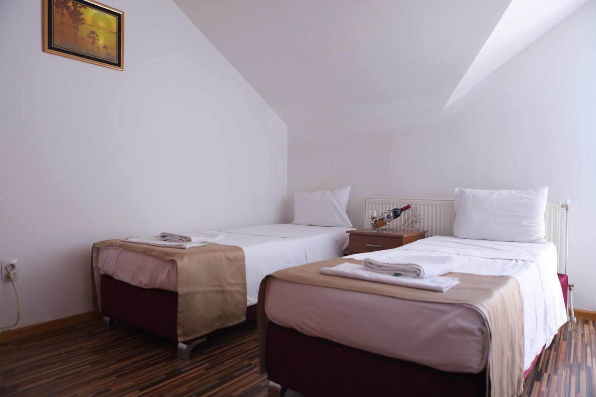 Arabella Hotel Kicevo Екстер'єр фото
