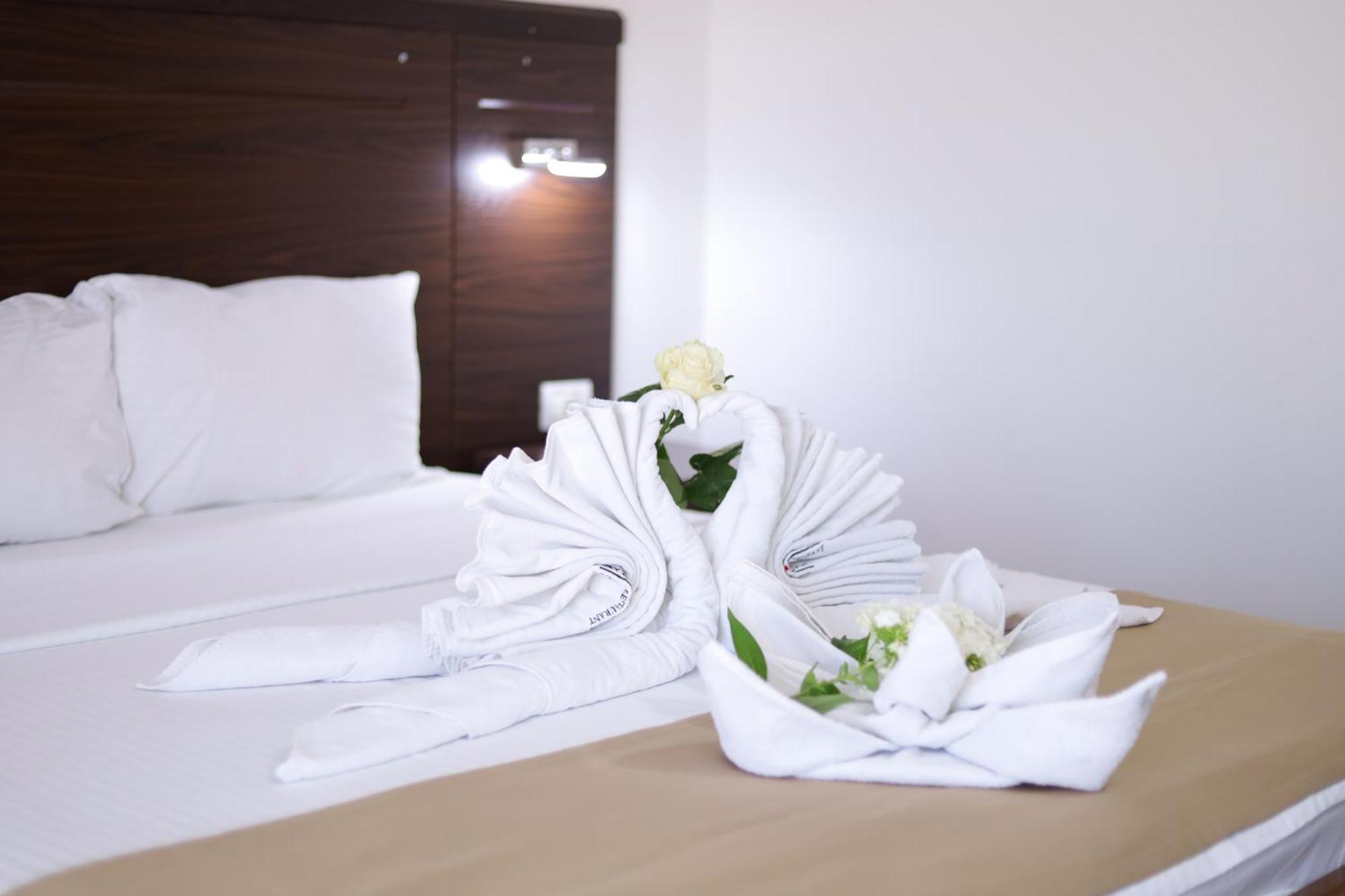 Arabella Hotel Kicevo Екстер'єр фото
